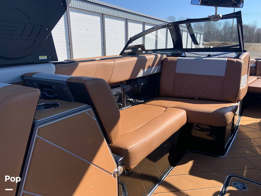 Slide: The Image of Malibu Wakesetter 26 LSV 2023 - 13735559