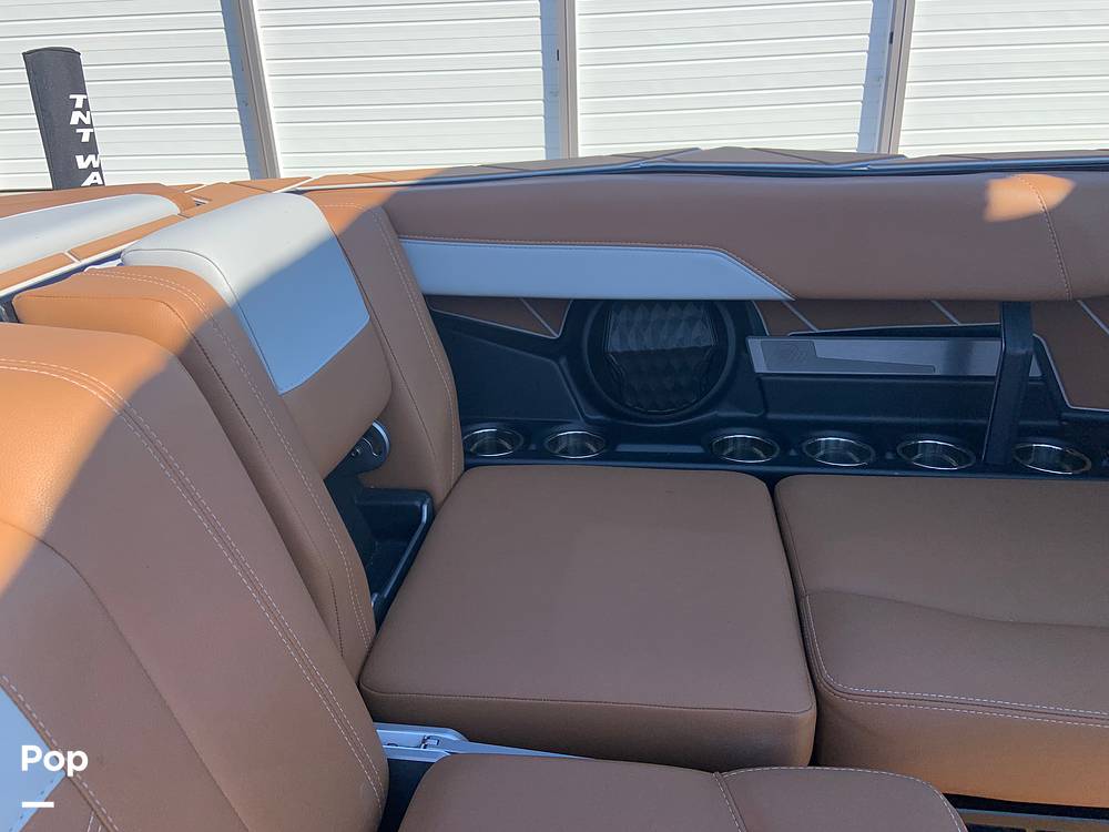 Slide: The Image of Malibu Wakesetter 26 LSV 2023 - 13735565