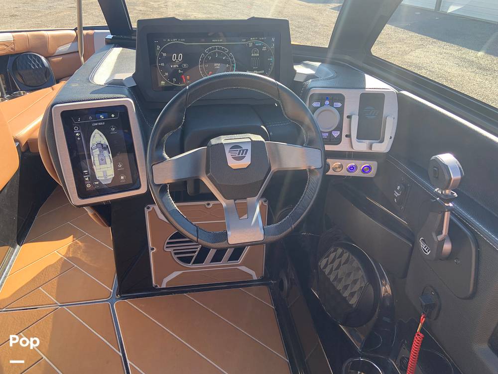 Slide: The Image of Malibu Wakesetter 26 LSV 2023 - 13735652