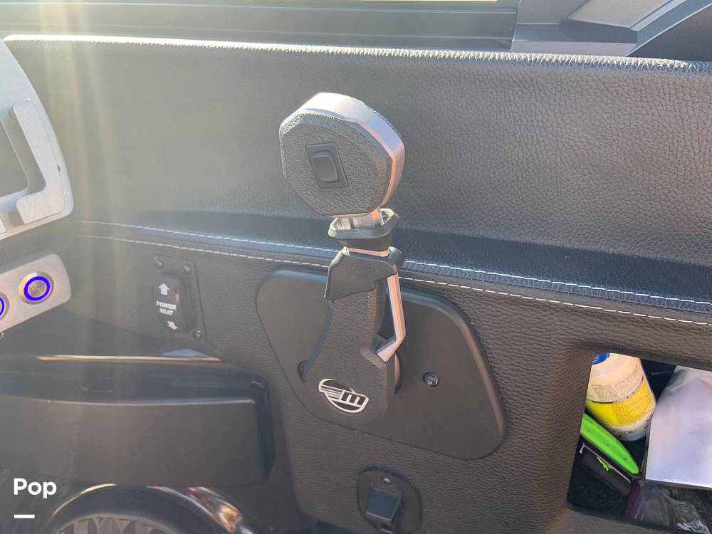 Slide: The Image of Malibu Wakesetter 26 LSV 2023 - 13735654