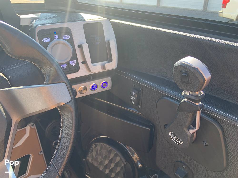 Slide: The Image of Malibu Wakesetter 26 LSV 2023 - 13735655