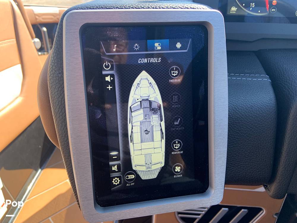 Slide: The Image of Malibu Wakesetter 26 LSV 2023 - 13735661