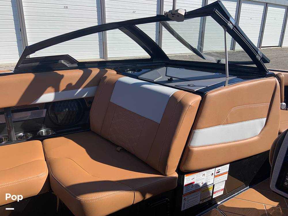 Slide: The Image of Malibu Wakesetter 26 LSV 2023 - 13735663