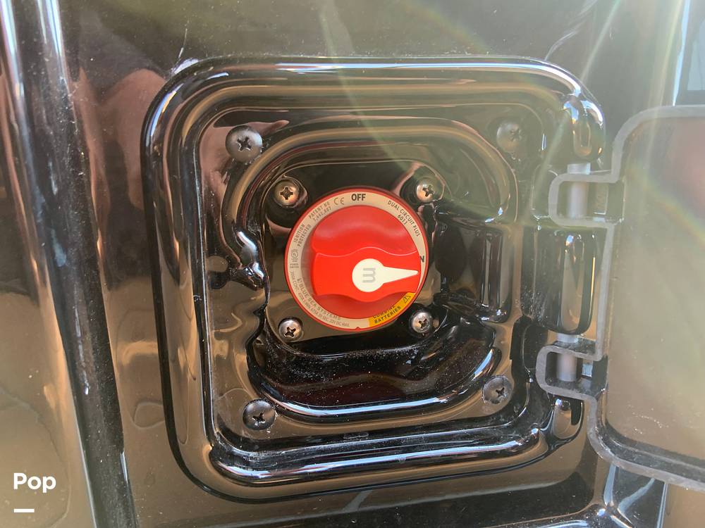 Slide: The Image of Malibu Wakesetter 26 LSV 2023 - 13735667