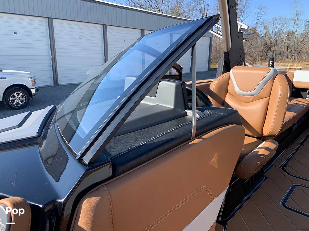 Slide: The Image of Malibu Wakesetter 26 LSV 2023 - 13735671