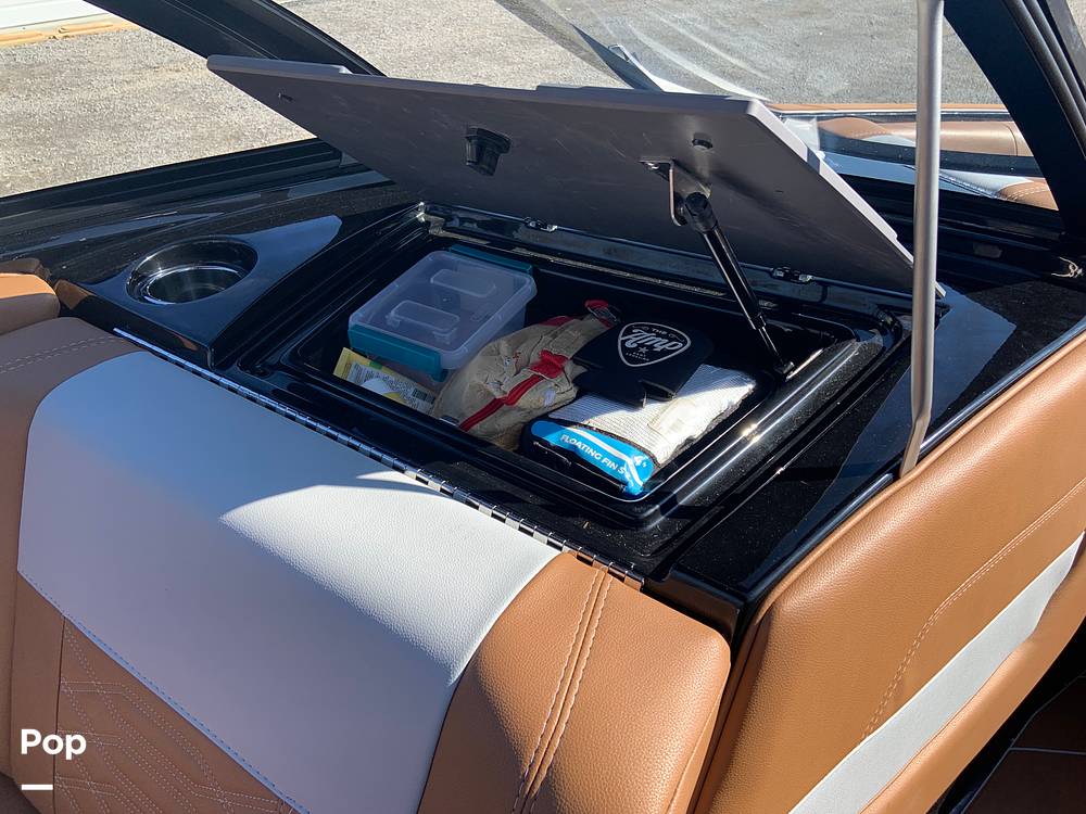 Slide: The Image of Malibu Wakesetter 26 LSV 2023 - 13735681