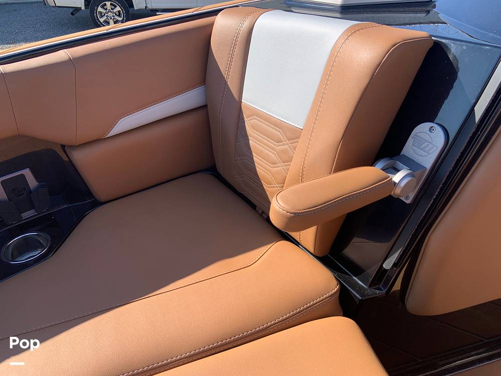 Slide: The Image of Malibu Wakesetter 26 LSV 2023 - 13735689