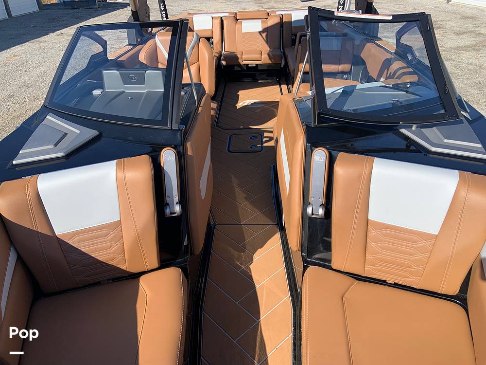 Slide: The Image of Malibu Wakesetter 26 LSV 2023 - 13735695
