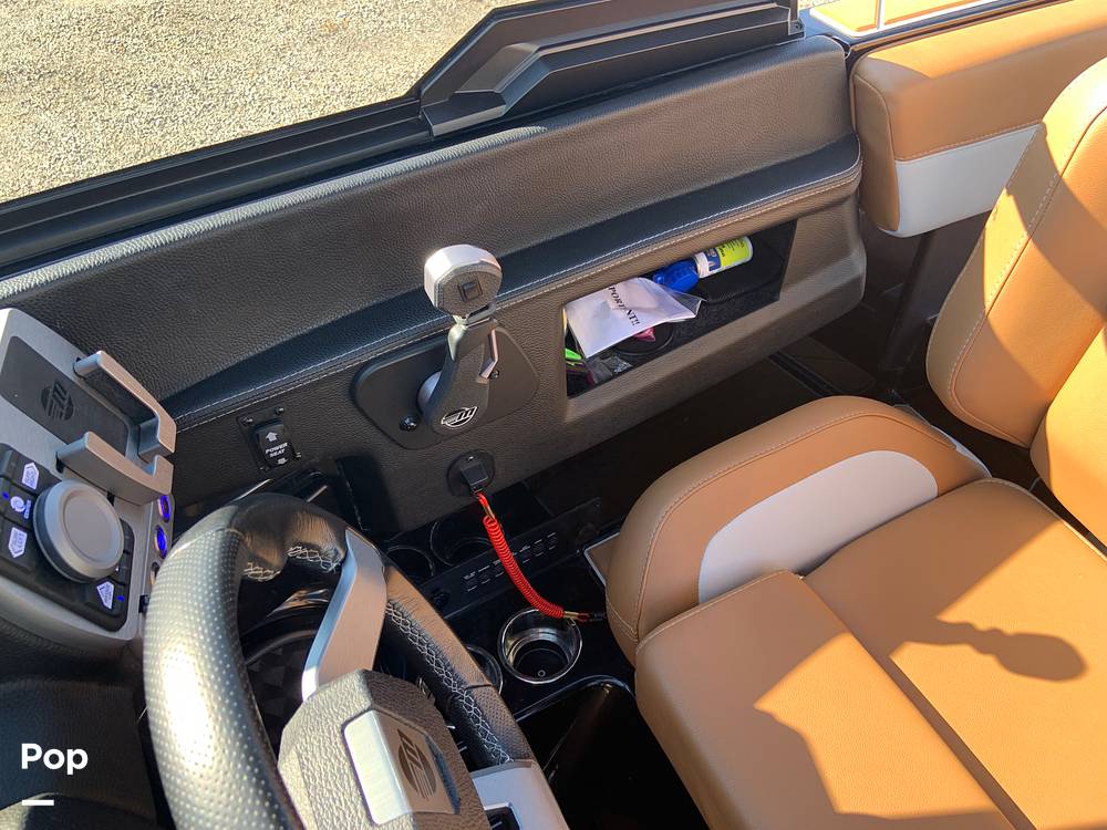 Slide: The Image of Malibu Wakesetter 26 LSV 2023 - 13735703