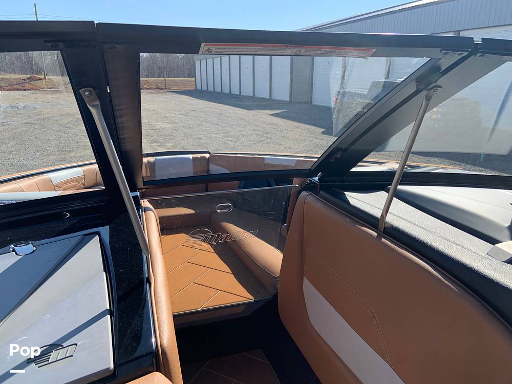 Slide: The Image of Wind Screen - 13735781