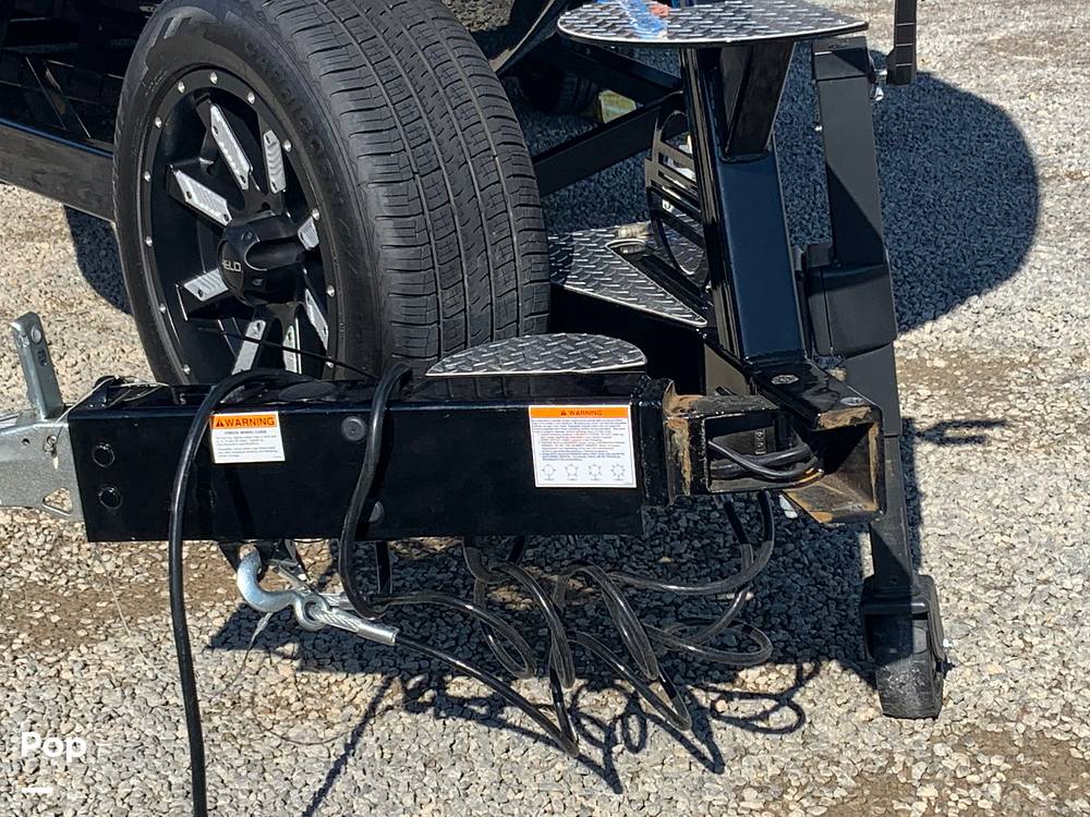 Slide: The Image of Breakaway Tongue - 13735822