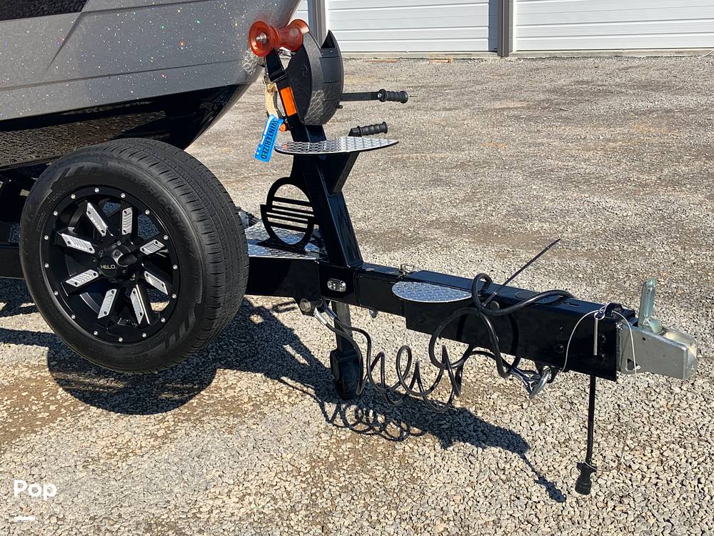 Slide: The Image of Malibu Wakesetter 26 LSV 2023 - 13735823