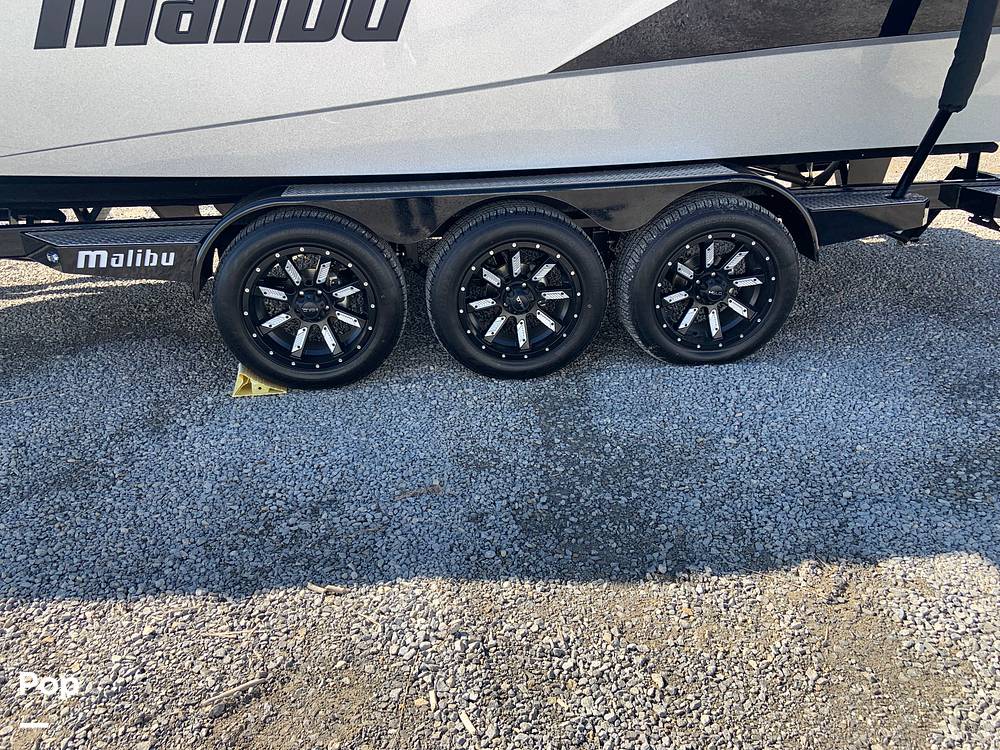 Slide: The Image of Malibu Wakesetter 26 LSV 2023 - 13735833