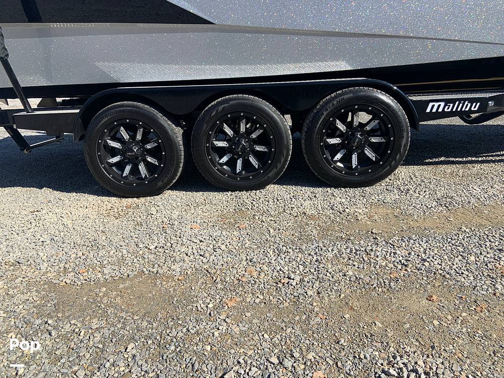 Slide: The Image of Malibu Wakesetter 26 LSV 2023 - 13735842