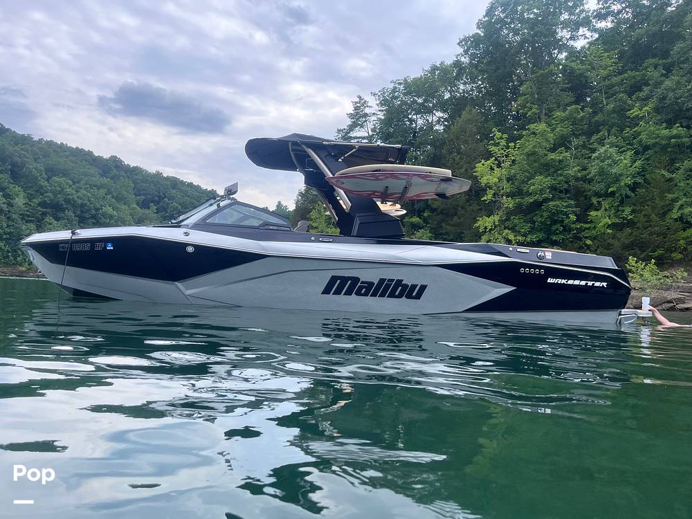 Slide: The Image of Malibu Wakesetter 26 LSV 2023 - 14396267