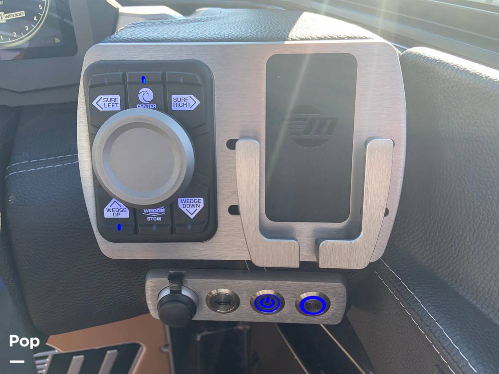 Slide: The Image of Malibu Wakesetter 26 LSV 2023 - 13735657