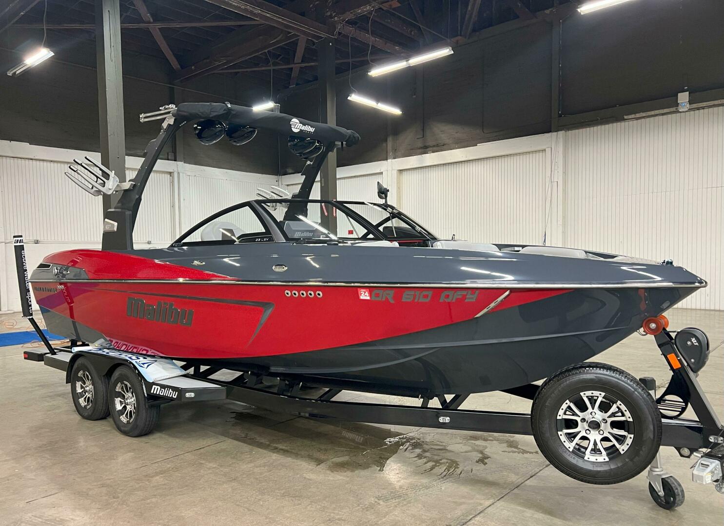 Slide: The Image of Malibu Wakesetter LSV 23 2017 - 5276015