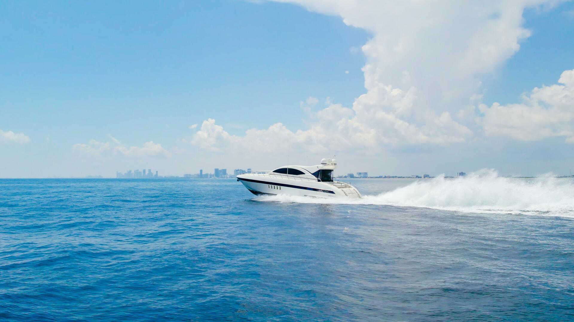 Slide: The Image of Mangusta 72 2001 - 4564498