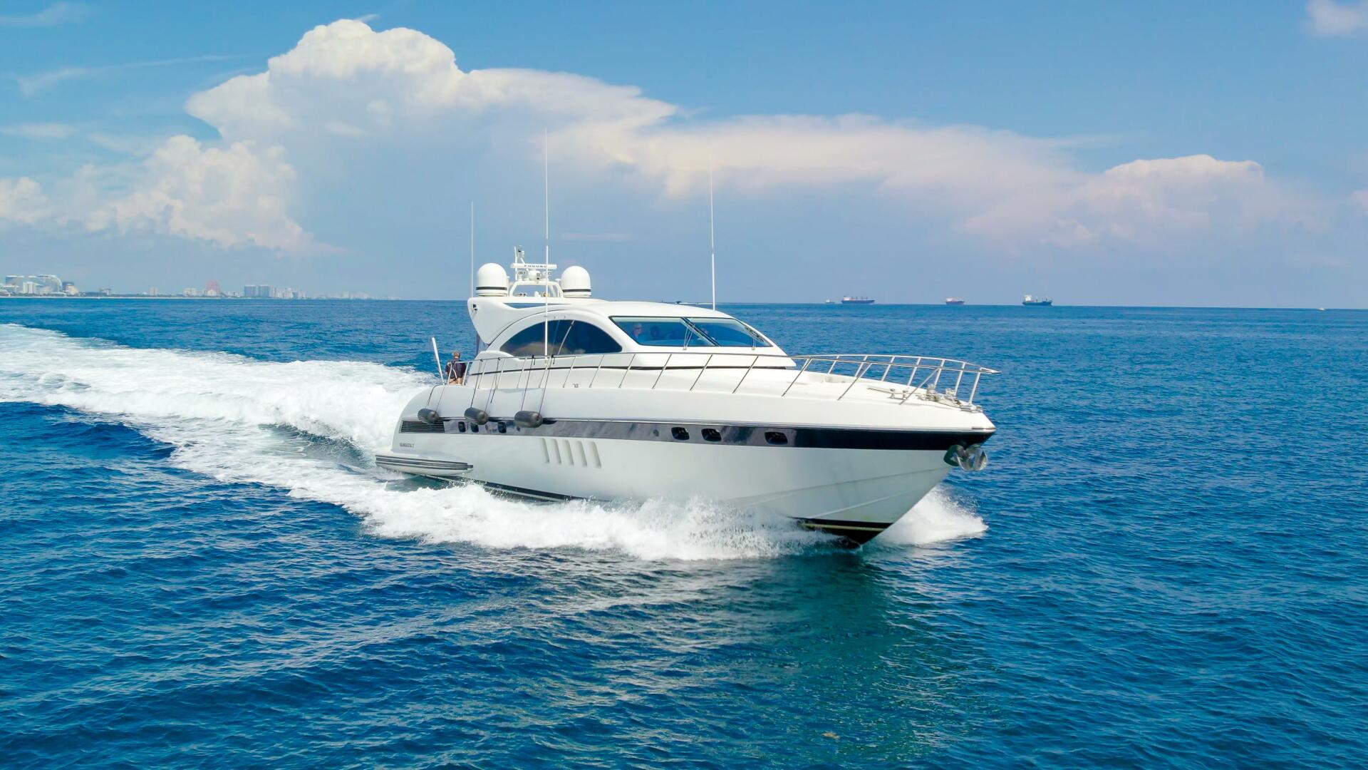 Slide: The Image of Mangusta 72 2001 - 4564522