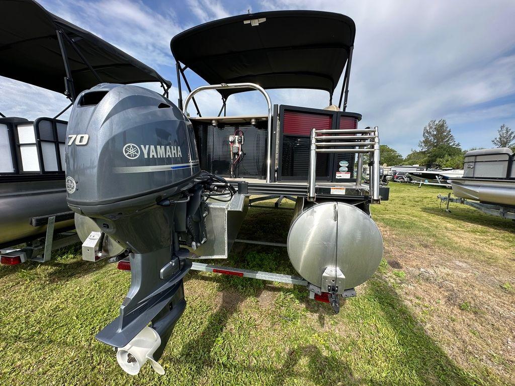 Slide: The Image of 2022 Manitou 20 Aurora LE Angler Full Front Twin Tube with Yamaha 70 outboard motor. - 3
