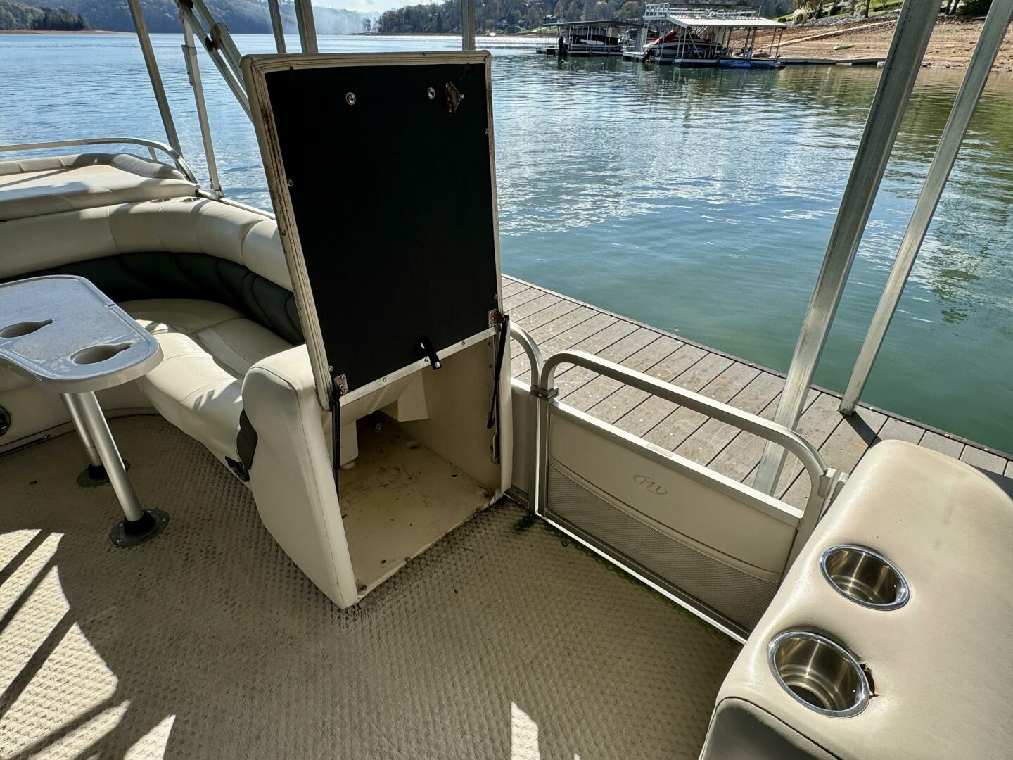 Slide: The Image of Manitou Legacy 24 Tritoon 2008 - 4878790