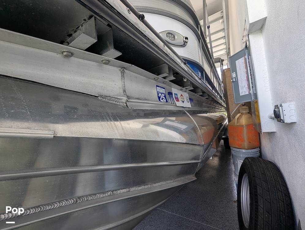 Slide: The Image of Manitou LX 270 SHP SLW 2021 - 15771413