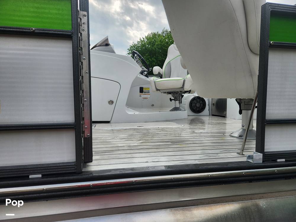 Slide: The Image of Manitou Xplode 23 SRS SHP 2015 - 15458933