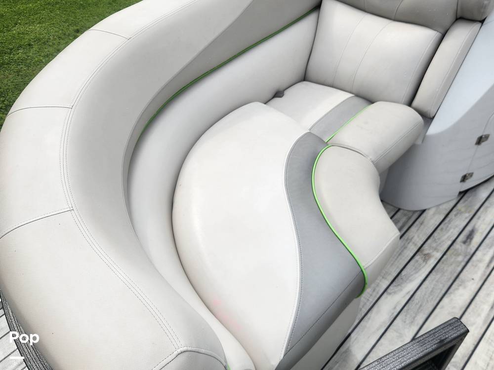 Slide: The Image of Manitou Xplode 23 SRS SHP 2015 - 15458938