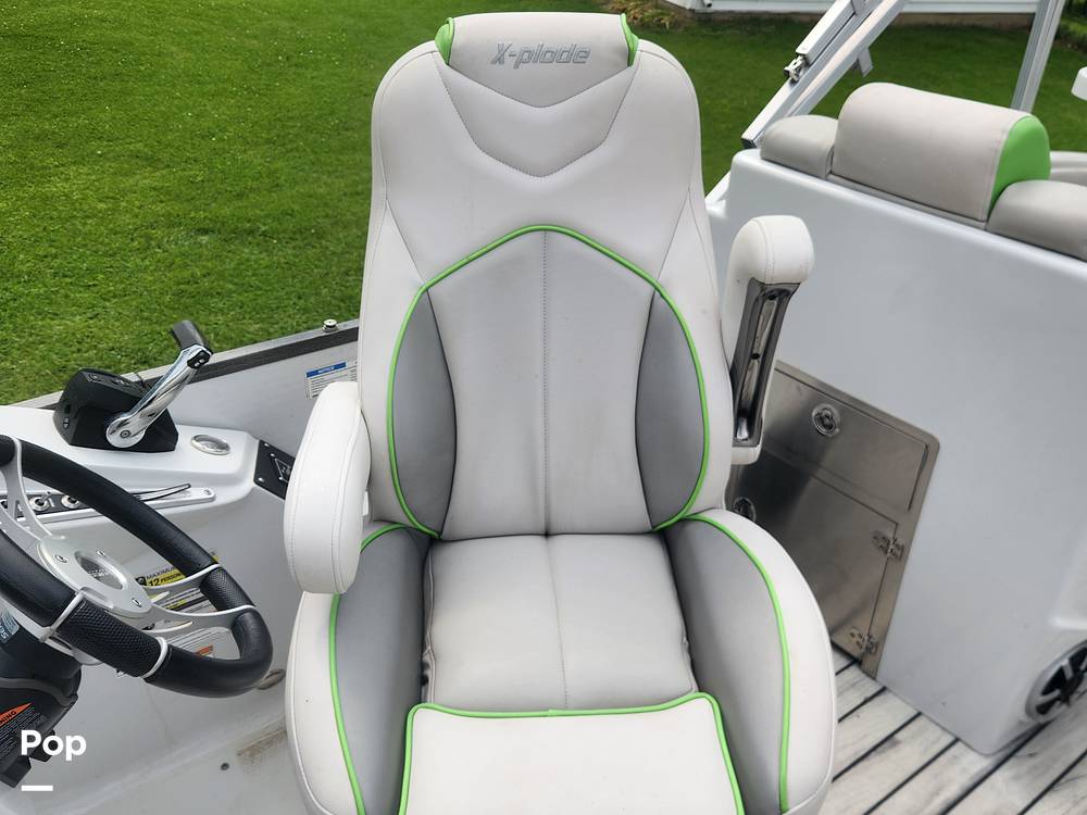 Slide: The Image of Manitou Xplode 23 SRS SHP 2015 - 15458941