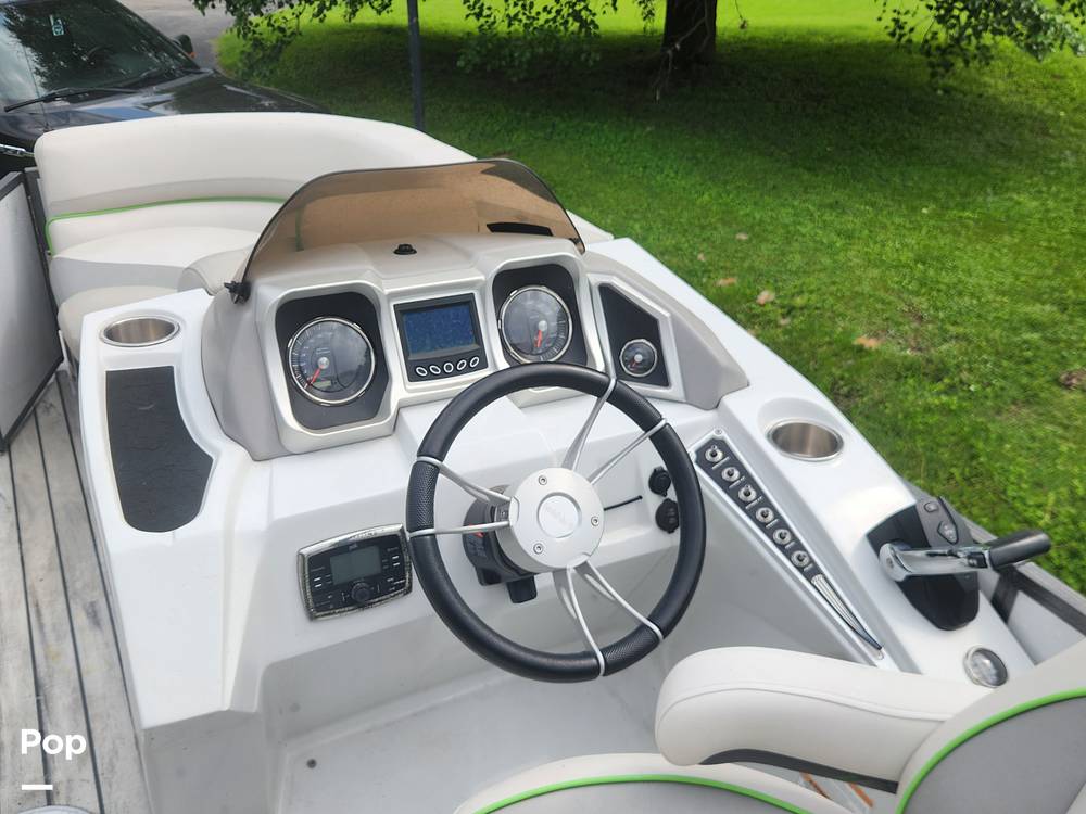 Slide: The Image of Manitou Xplode 23 SRS SHP 2015 - 15458943