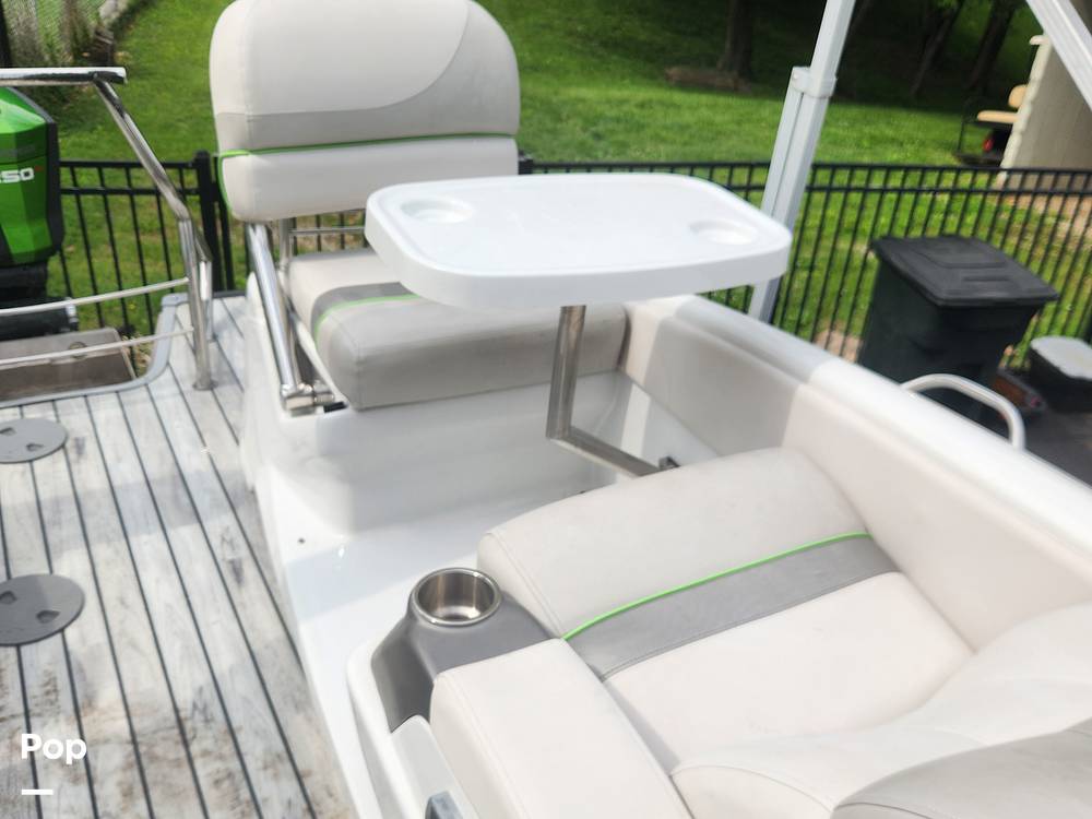 Slide: The Image of Manitou Xplode 23 SRS SHP 2015 - 15458946