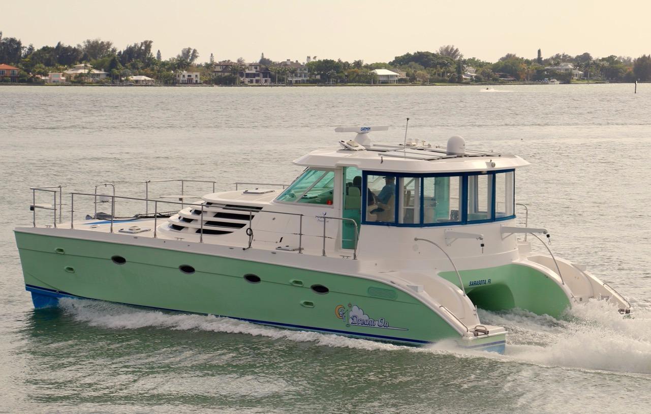 Slide: The Image of Manta 44 PowerCat 2007 - 3
