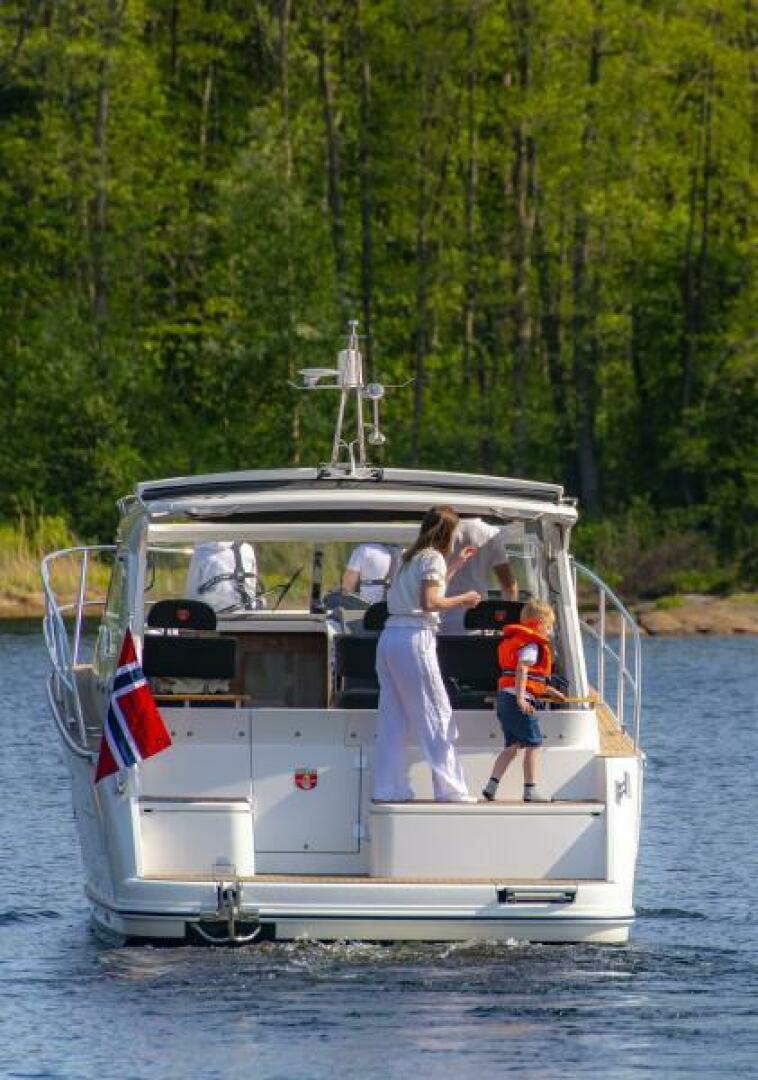Slide: The Image of Marex 310 Sun Cruiser 2025 - 5062097