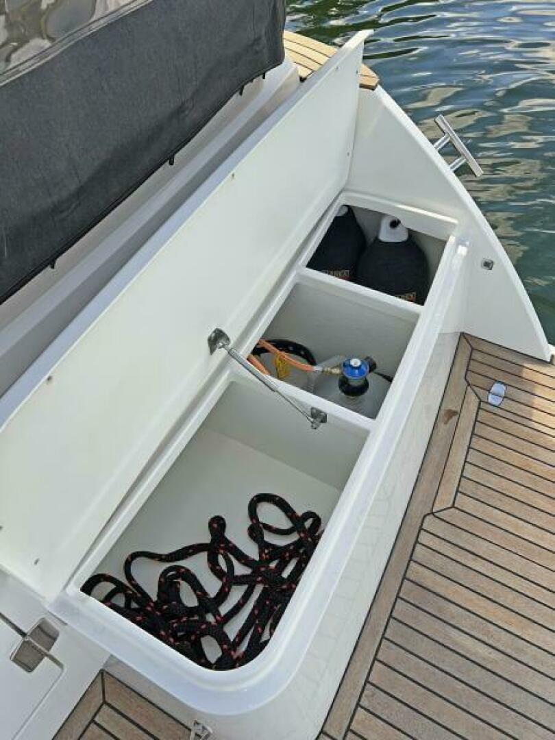 Slide: The Image of Marex 310 Sun Cruiser 2025 - 5062098
