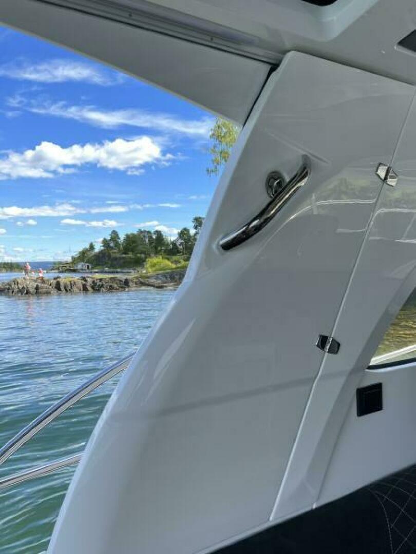 Slide: The Image of Marex 310 Sun Cruiser 2025 - 5062101
