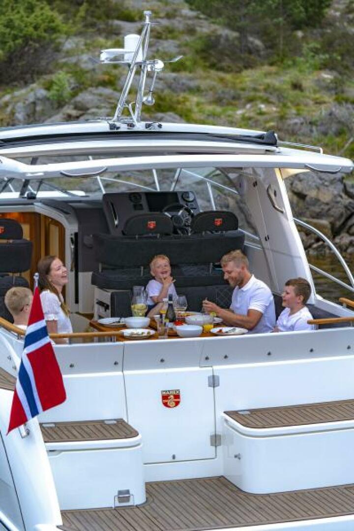 Slide: The Image of Marex 310 Sun Cruiser 2025 - 5062489