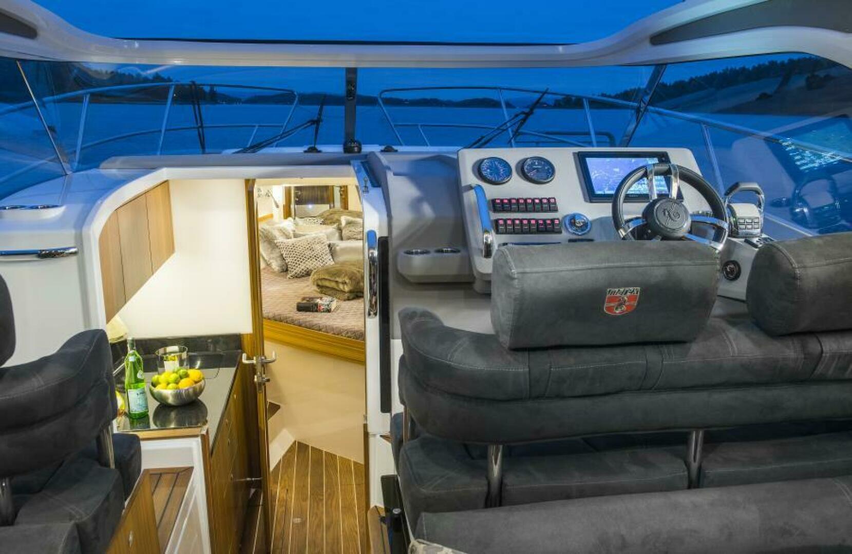 Slide: The Image of Marex 310 Sun Cruiser 2025 - 5062041