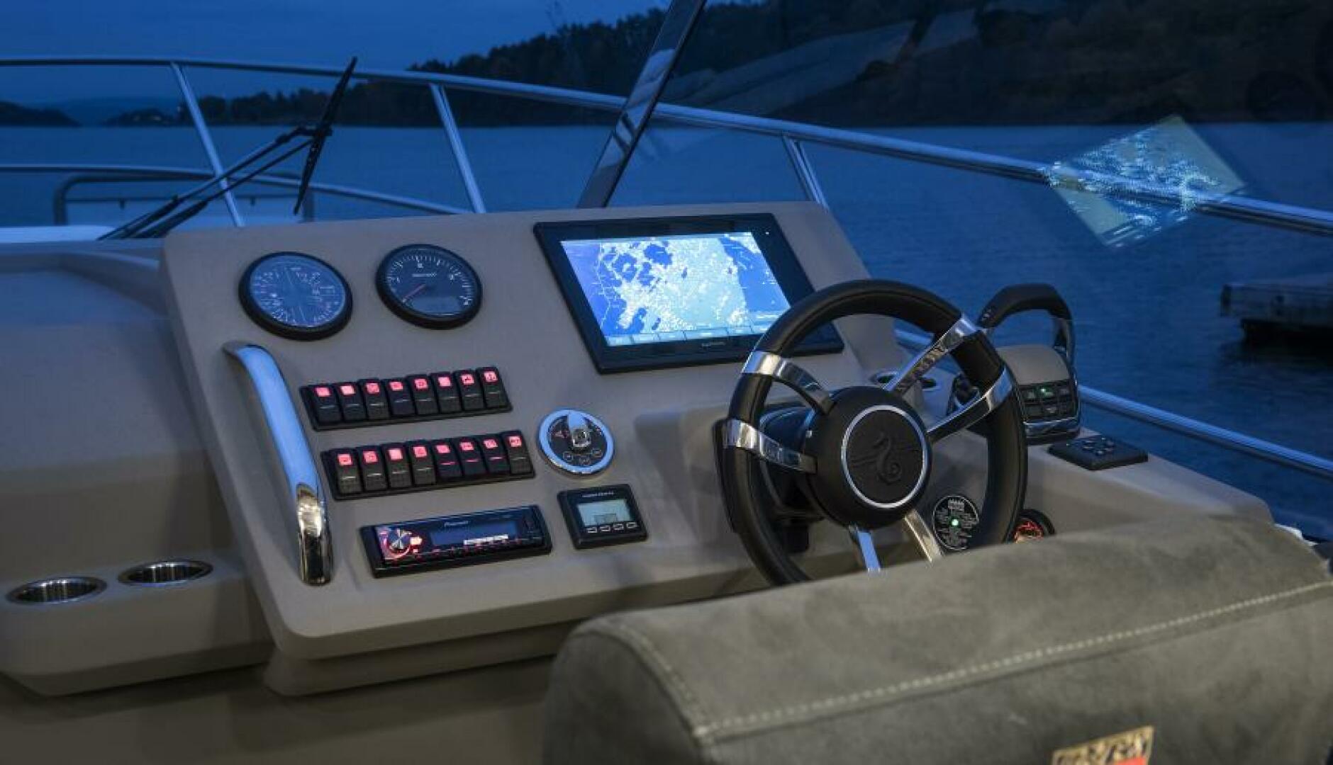 Slide: The Image of Marex 310 Sun Cruiser 2025 - 5062497