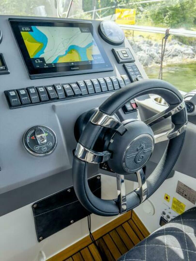 Slide: The Image of Marex 310 Sun Cruiser 2025 - 5062114