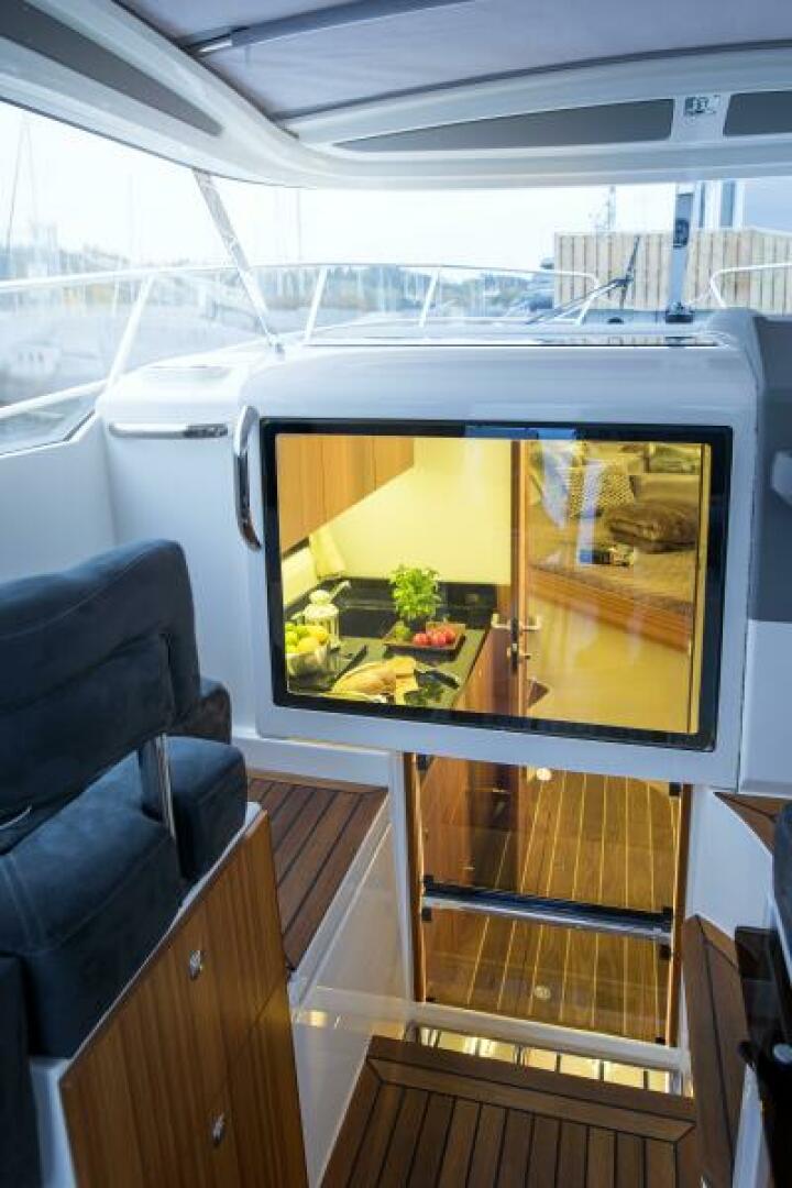 Slide: The Image of Marex 310 Sun Cruiser 2025 - 5062509