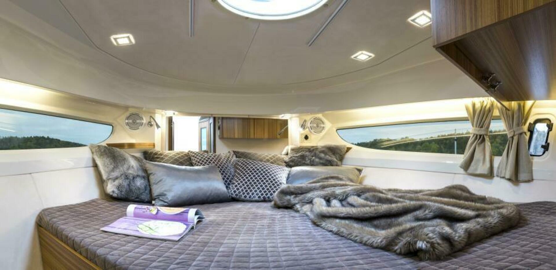 Slide: The Image of Marex 310 Sun Cruiser 2025 - 5062131