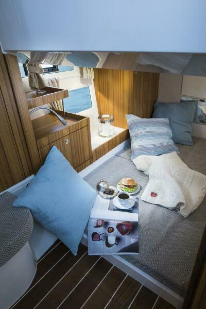 Slide: The Image of Marex 310 Sun Cruiser 2025 - 5062133