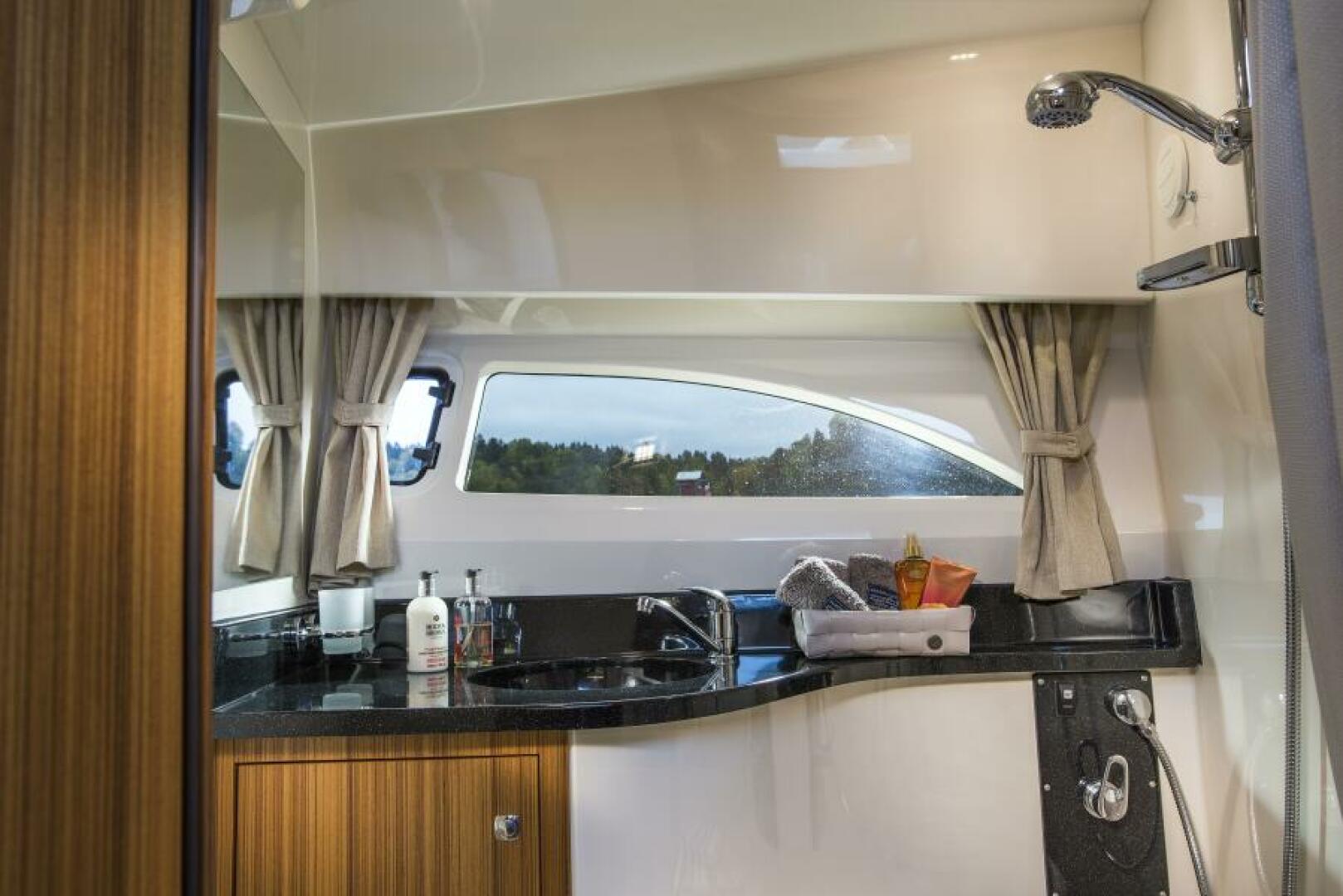 Slide: The Image of Marex 310 Sun Cruiser 2025 - 5062520