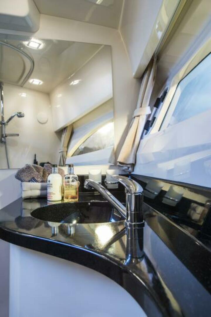 Slide: The Image of Marex 310 Sun Cruiser 2025 - 5062522