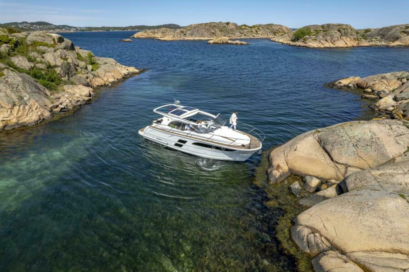 Slide: The Image of Marex 360 Cabriolet Cruiser 2025 - 5062263