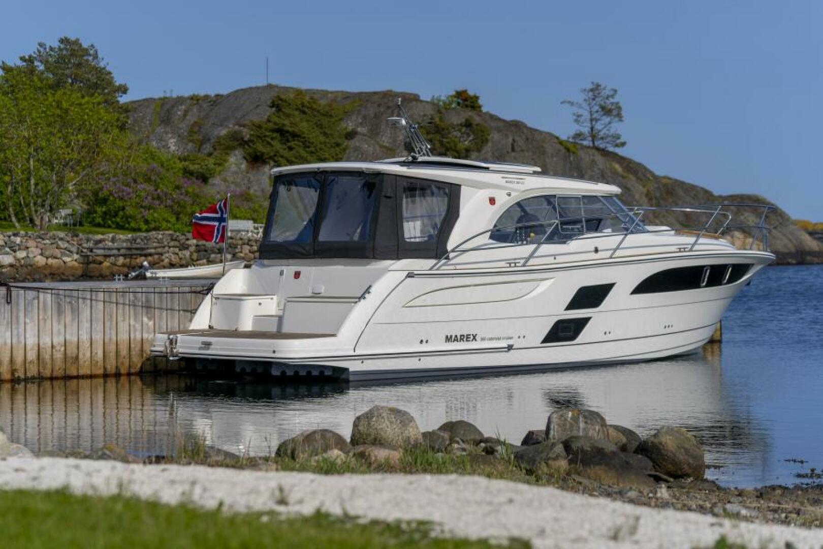 Slide: The Image of Marex 360 Cabriolet Cruiser 2025 - 5062177
