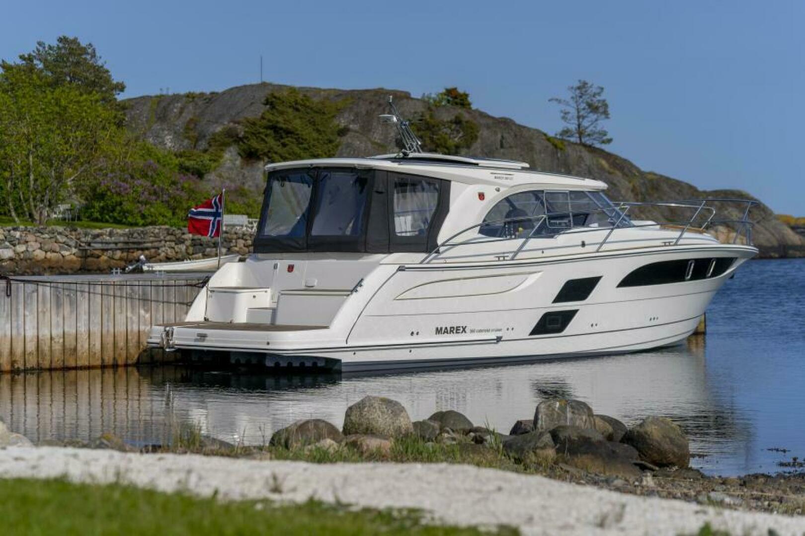 Slide: The Image of Marex 360 Cabriolet Cruiser 2025 - 5062265