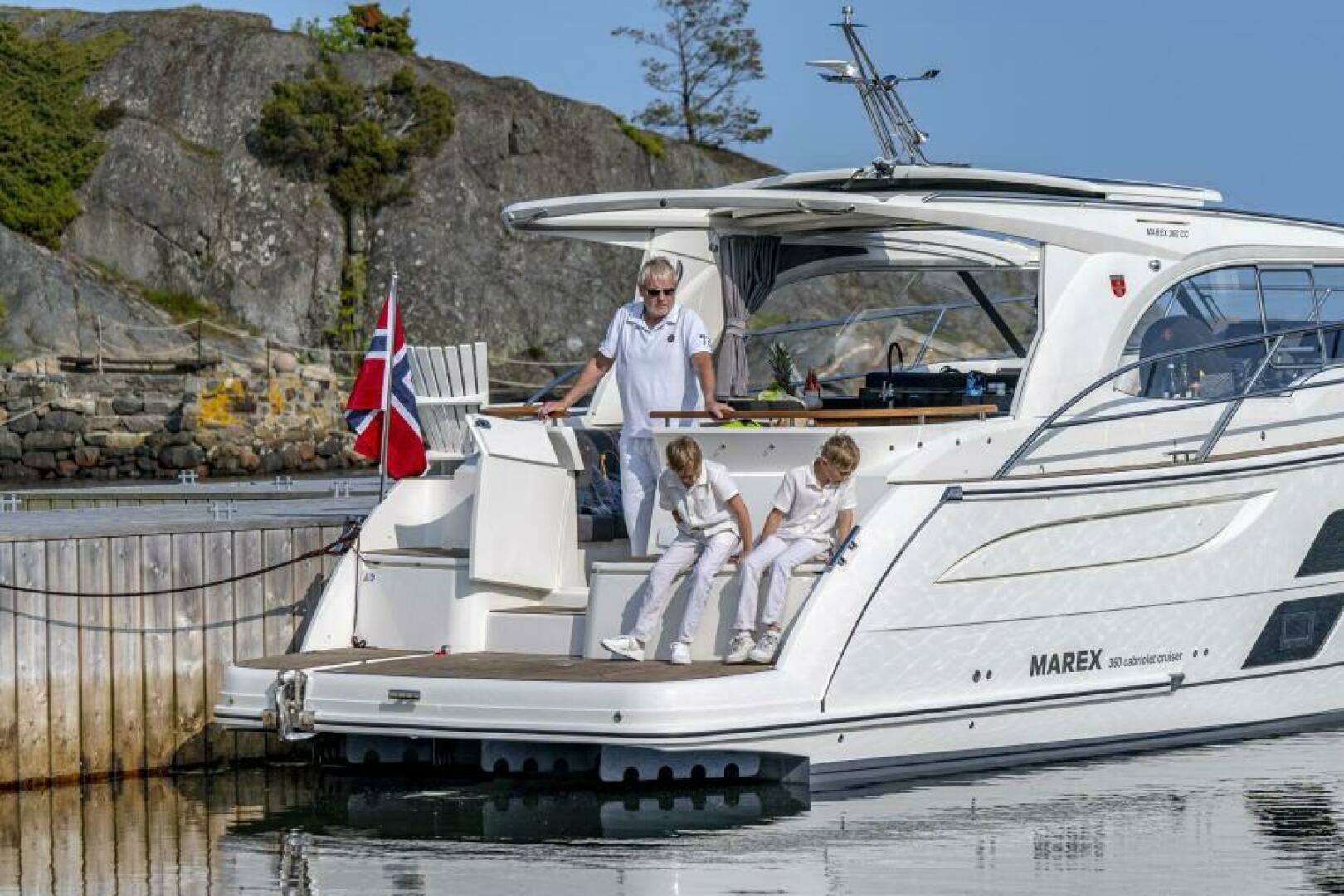 Slide: The Image of Marex 360 Cabriolet Cruiser 2025 - 5062266