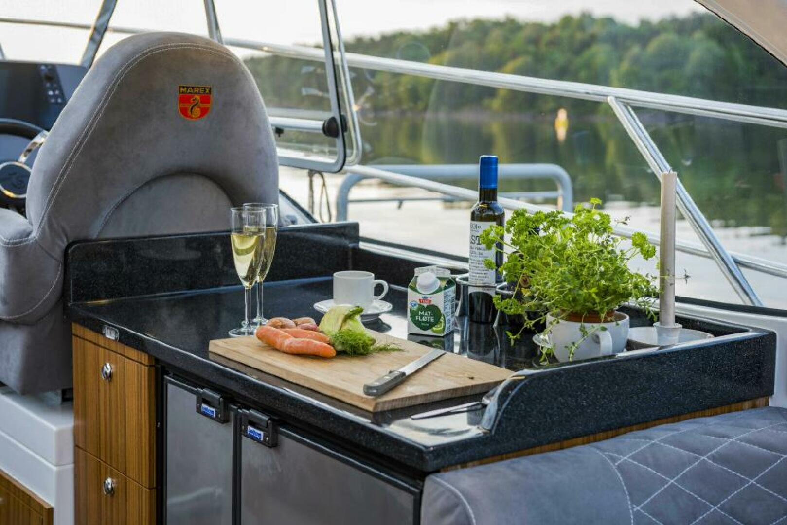 Slide: The Image of Marex 360 Cabriolet Cruiser 2025 - 5062199