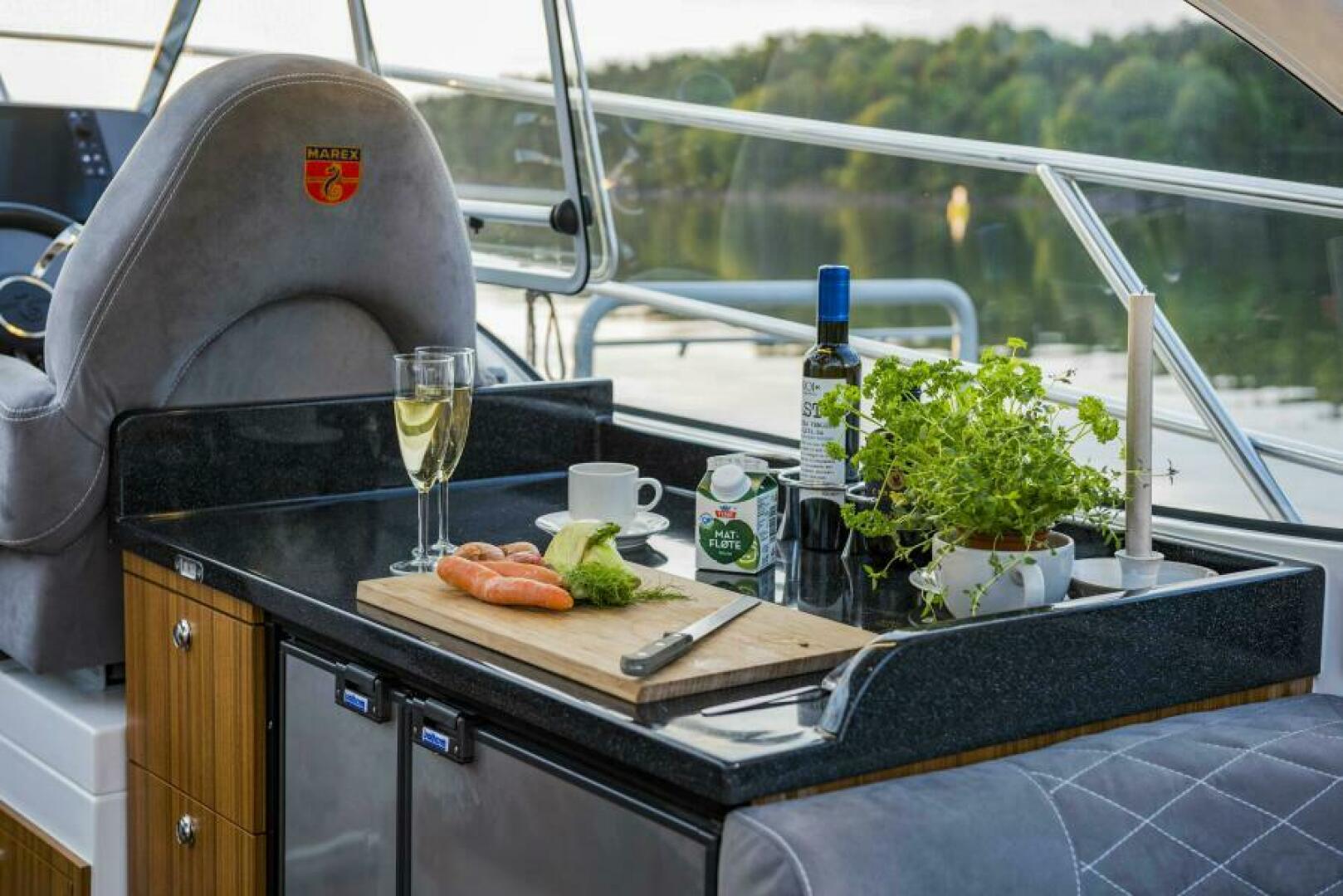 Slide: The Image of Marex 360 Cabriolet Cruiser 2025 - 5062287